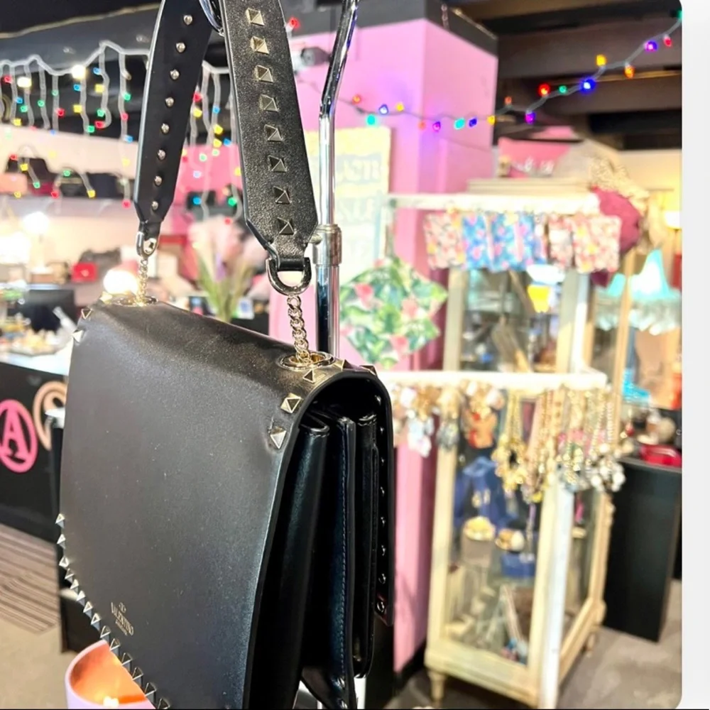 VALENTINO GARAVANI NWT BLACK LEATHER ROCK STAR GOLD STUDDED SHOULDER BAG - Picture 7 of 14